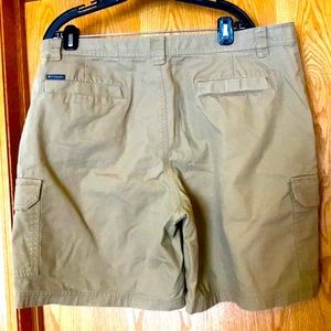 New Columbia 40 x 8.5” Omni-Shade woven twill cotton blend cargo shorts tan